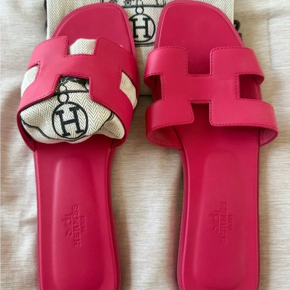 Hermès Pink/Rose Leather Oran Slides - Picture 2 of 5